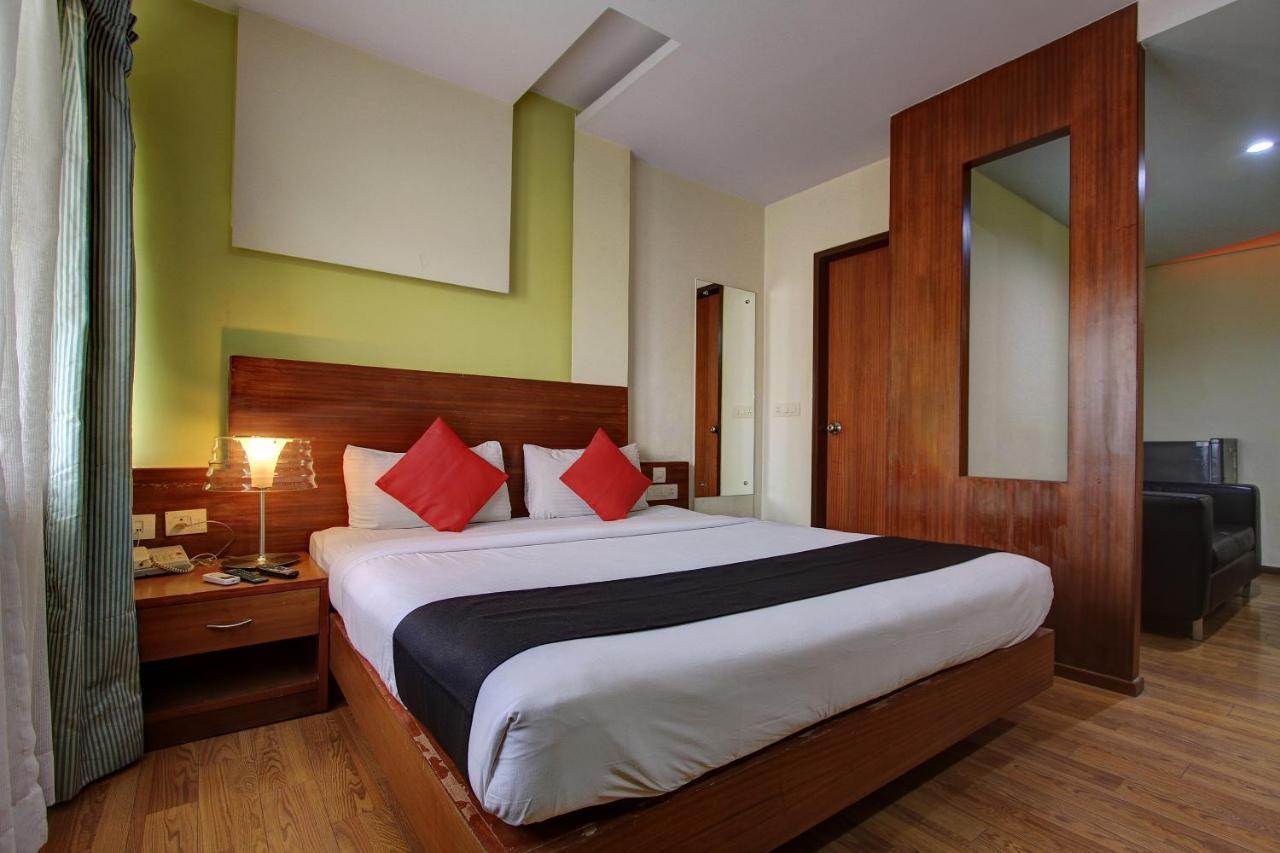 Capital O 80566 Hotel Mayank Bilāspur Dış mekan fotoğraf