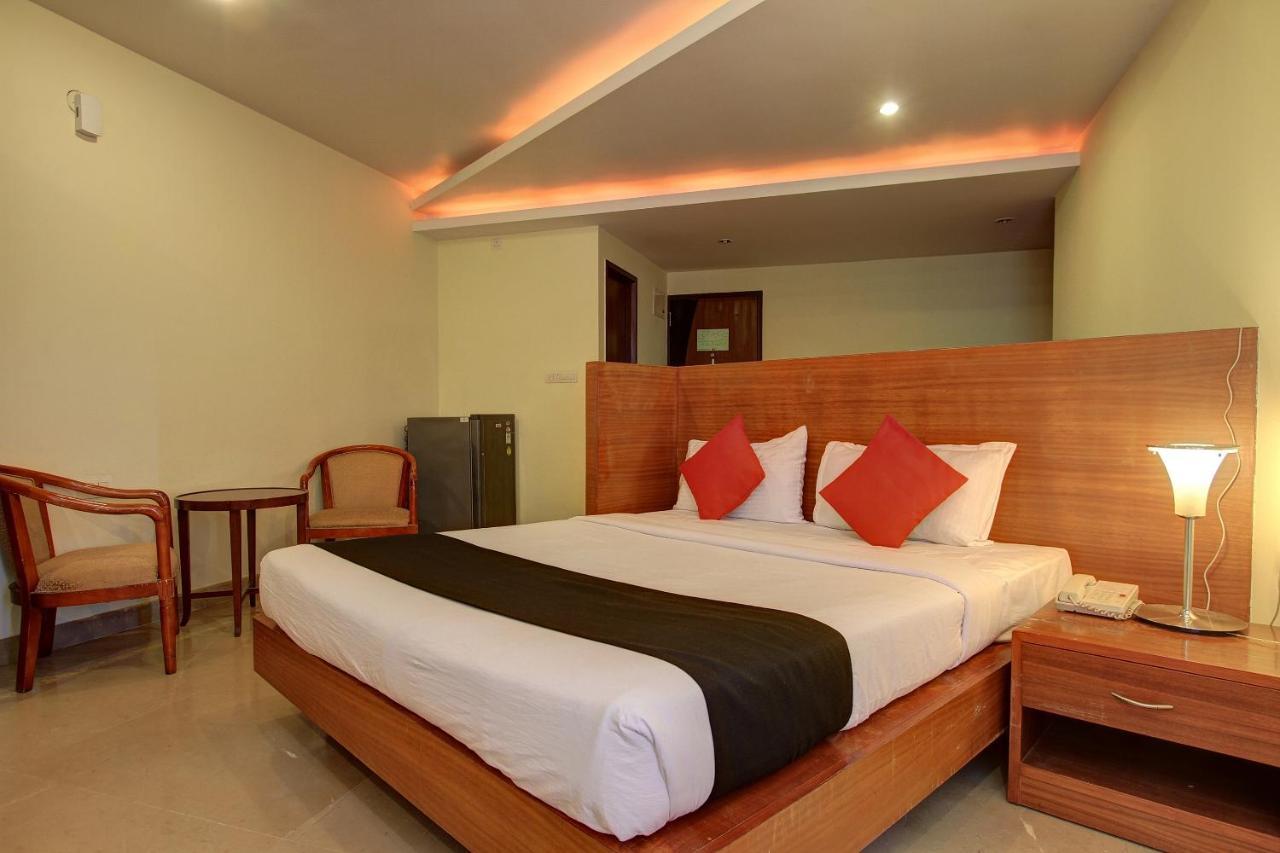 Capital O 80566 Hotel Mayank Bilāspur Dış mekan fotoğraf